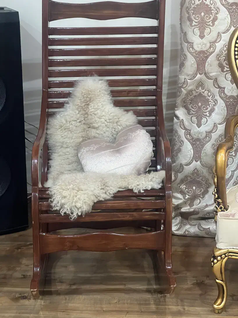 صندلی راک در حد نو|مبلمان خانگی و میز عسلی|تبریز, |دیوار