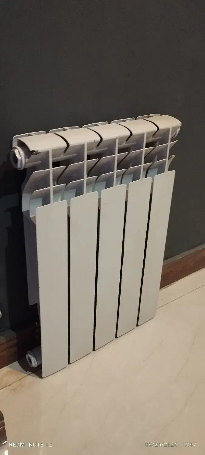 رادیاتور شوفاژ آلومینیومی 5 پره برند تاچی|آبگرمکن، پکیج، شوفاژ|قائمشهر, |دیوار