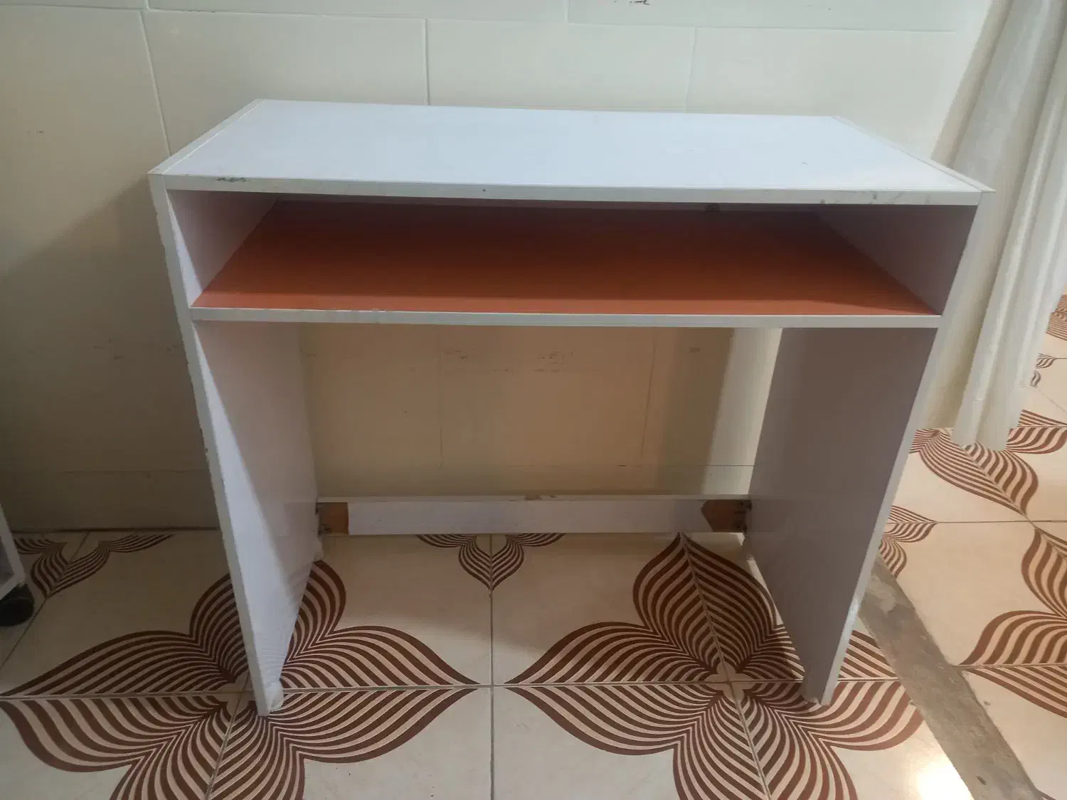 میز|میز تحریر و کامپیوتر|تهران, مینی‌سیتی (شهرک نفت)|دیوار