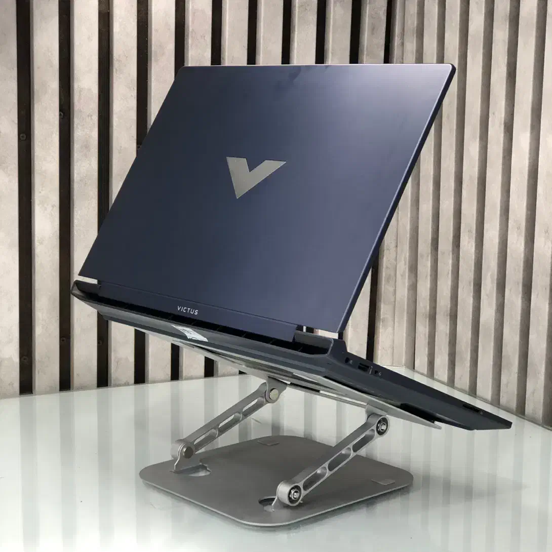 لپ تاپ hp مدل victus  بیست روز کارکرد|رایانه همراه|ارومیه, |دیوار