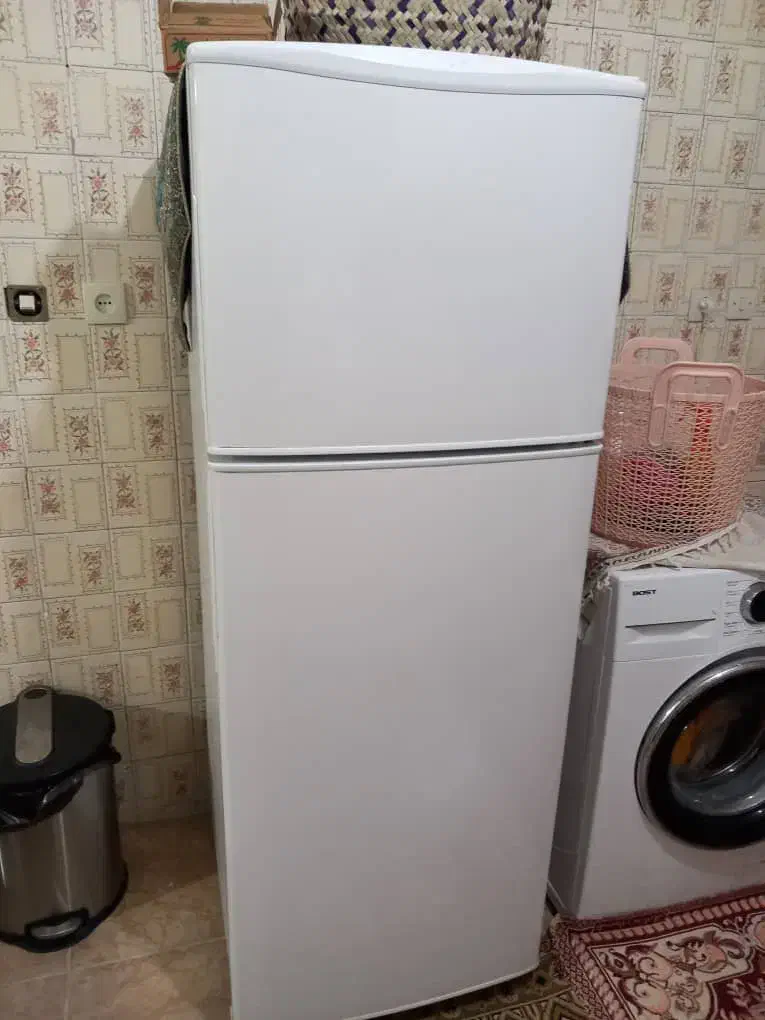 یخچال فریزر بست|یخچال و فریزر|شاهین‌شهر, فیض|دیوار