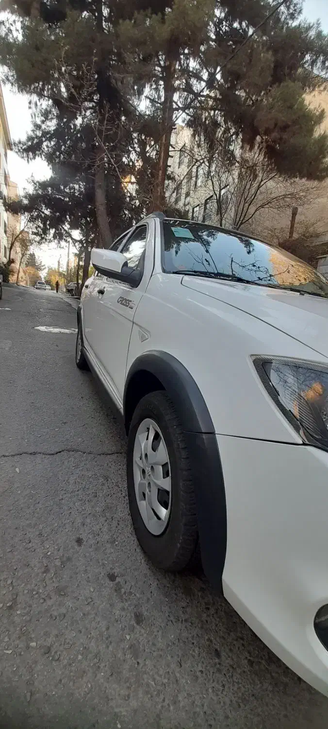 کوییک بدون رنگ و نقطه و تصادف وصافکاری درحدصفر|خودرو سواری و وانت|کرج, برغان|دیوار