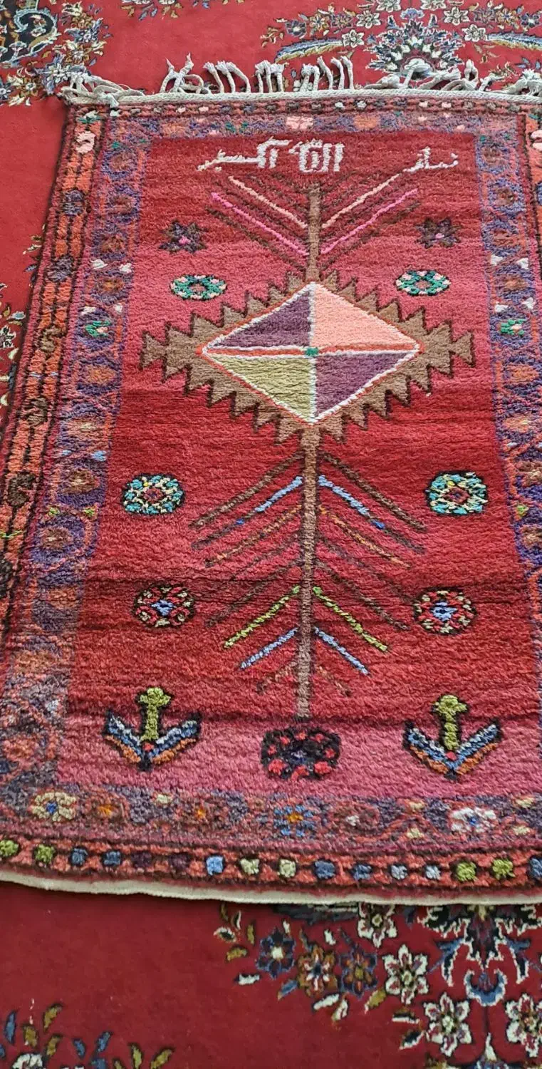 قالیچه محلی (سجاده )|فرش|آبدانان, |دیوار