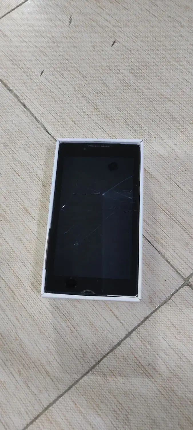 تبلت با مارک لنوو نیاز به تعمیر به خاطر این ۲۵۰|تبلت|مشهد, هنرور|دیوار