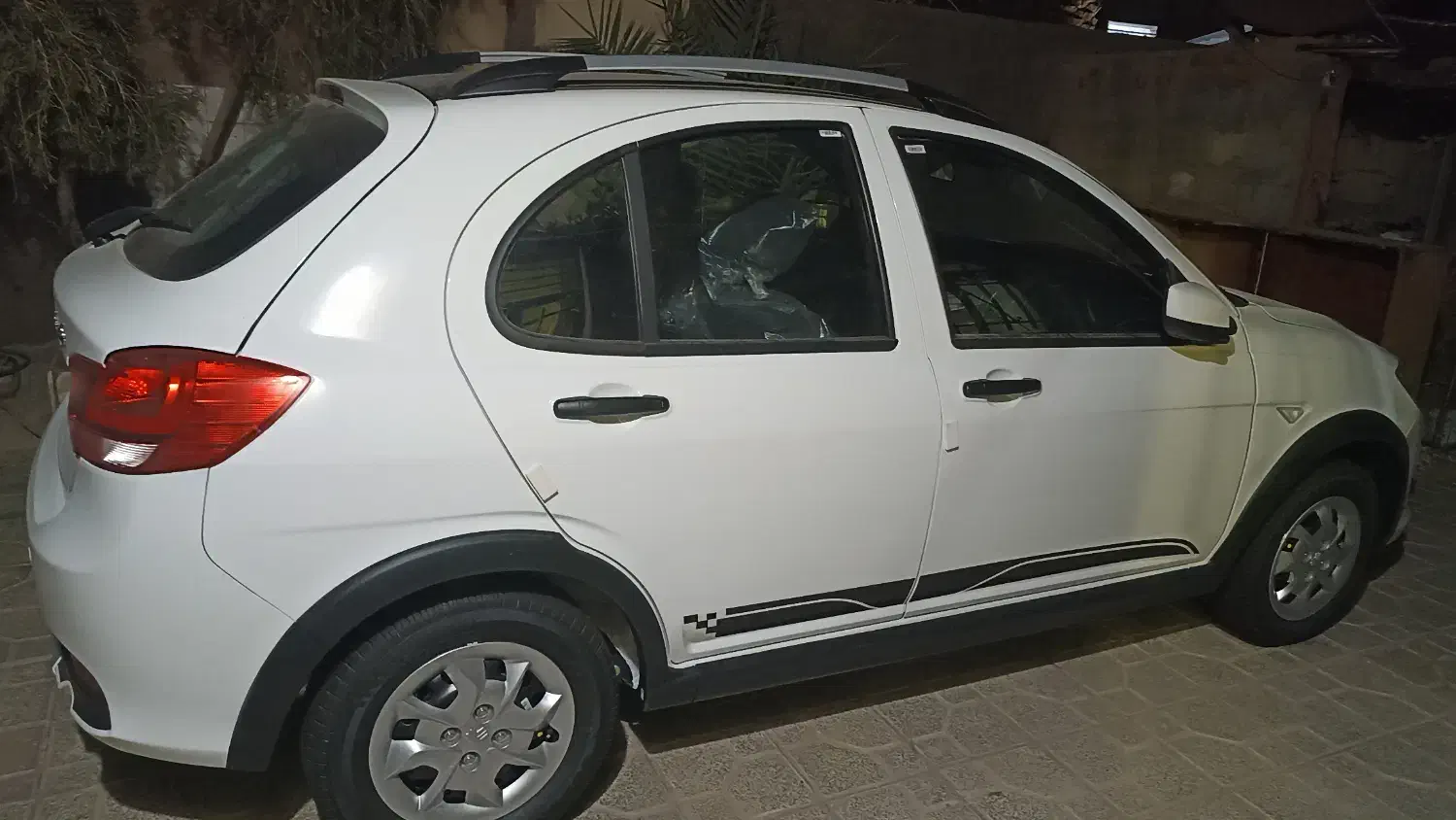 کوییک RS سفید مشکی صفر|خودرو سواری و وانت|بم, |دیوار