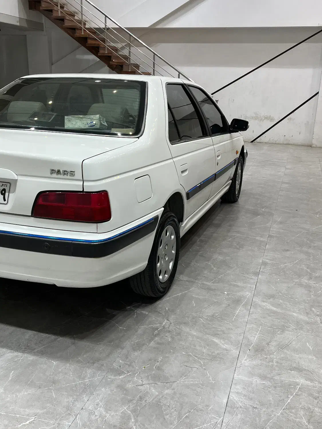 پژو پارس ۹۲ سفید|خودرو سواری و وانت|گنبد کاووس, |دیوار