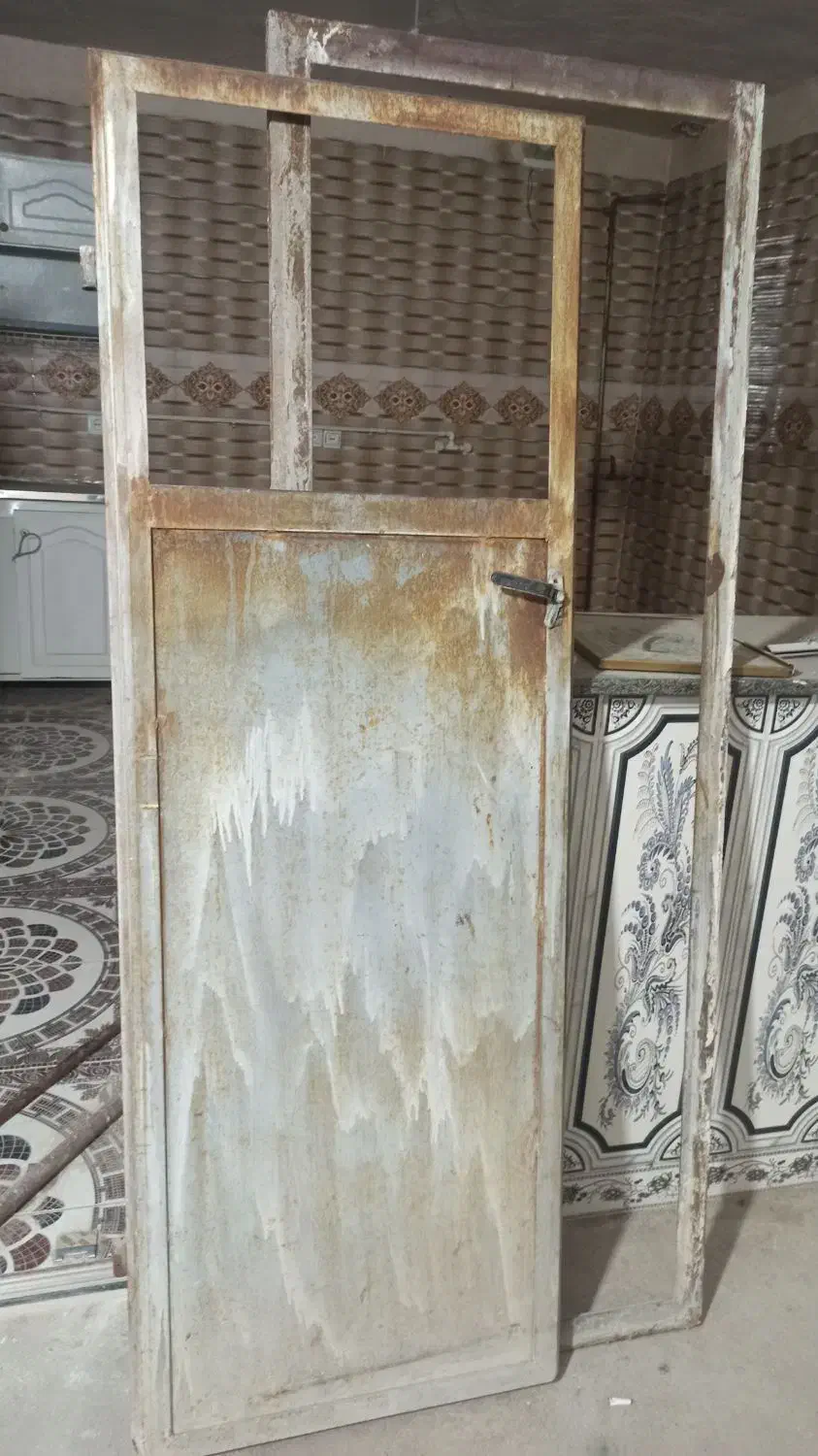 درب و پنچره کار کرده|مصالح و تجهیزات ساختمان|ثلاث باباجانی, |دیوار