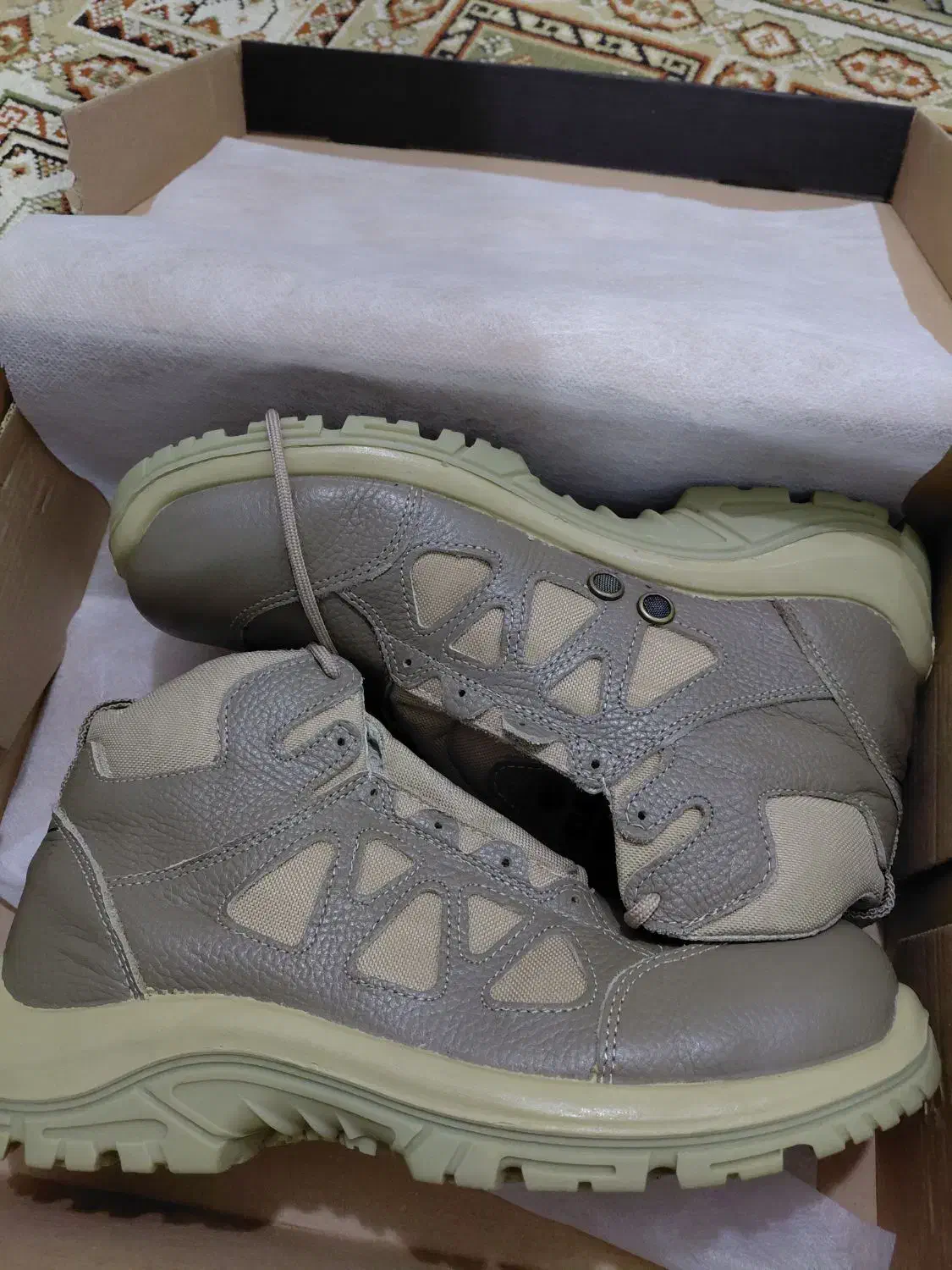 کفش ایمنی|کیف، کفش، کمربند|نیشابور, هفده شهریور|دیوار