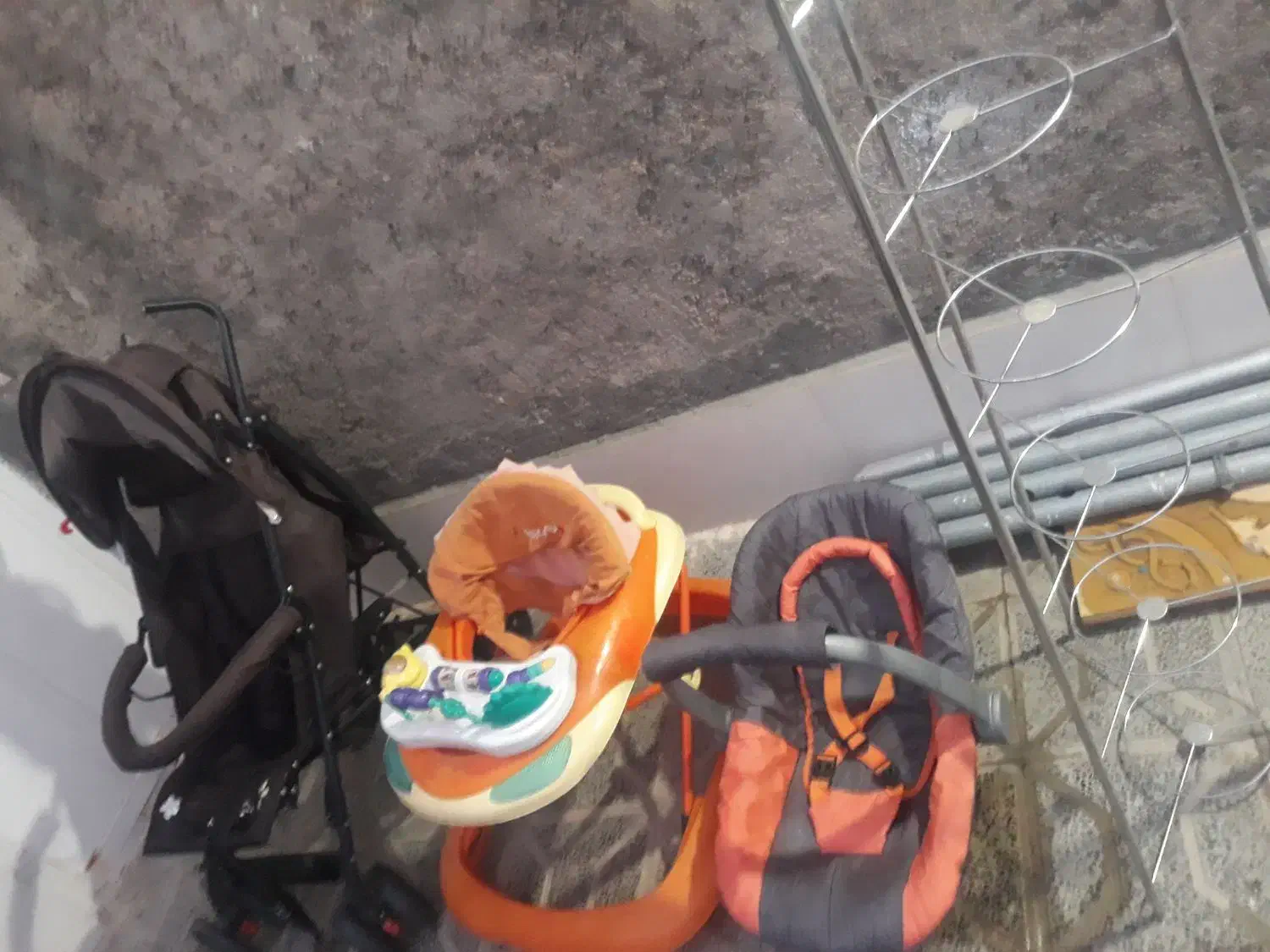 وسایل کودک|کالسکه و لوازم جانبی|تربت جام, والفجر|دیوار