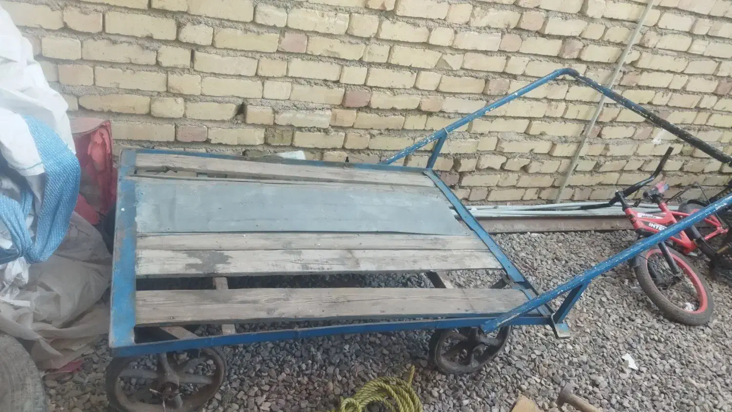 چهار چرخ در حد نو|ابزارآلات|اقبالیه, |دیوار