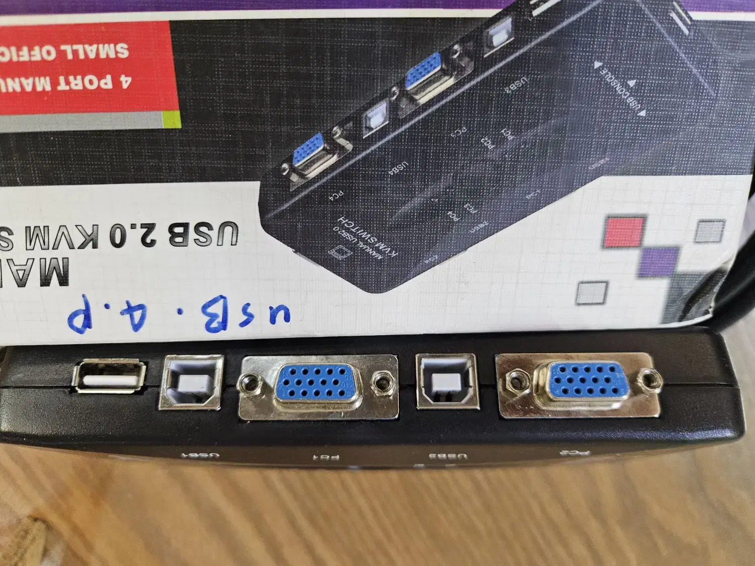 سوییچ چهارپورت kvm مدل 4uk آی فورتک|قطعات و لوازم جانبی رایانه|همدان, |دیوار