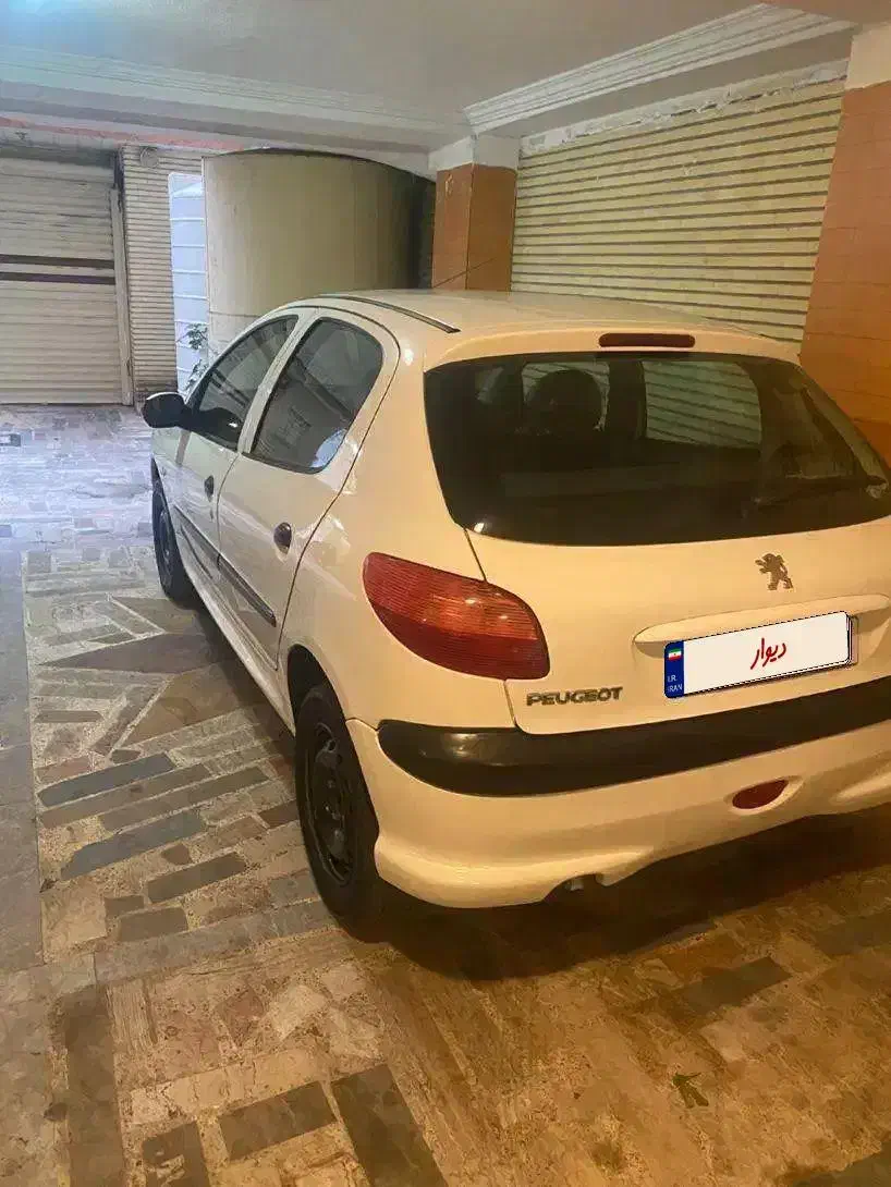 پژو مدل ۸۹ تیپ ۲ چند لکه رنگ|خودرو سواری و وانت|رشت, معلم|دیوار