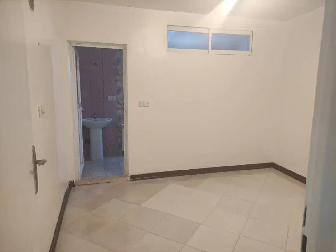 رهن کامل آپارتمان داخل شهر جنب فروشگاه جانبو|اجارهٔ آپارتمان|فیروزکوه, |دیوار