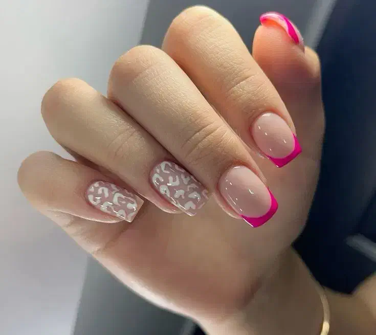 کاشت ناخن|خدمات آرایشگری و زیبایی|ملایر, |دیوار