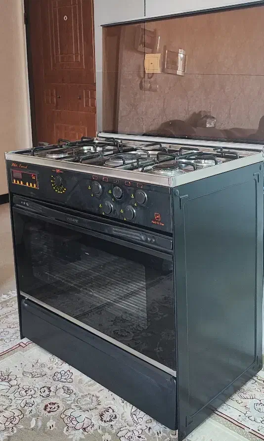فروش اجاق گاز پنج شعله فر دار پیلوت|اجاق گاز و لوازم برقی پخت‌وپز|صدرا-فارس, فاز ۱|دیوار