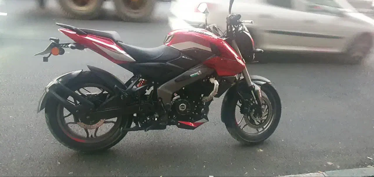 ان اس ۲۰۰ مدل ۴۰۳|موتورسیکلت|تهران, جمهوری|دیوار