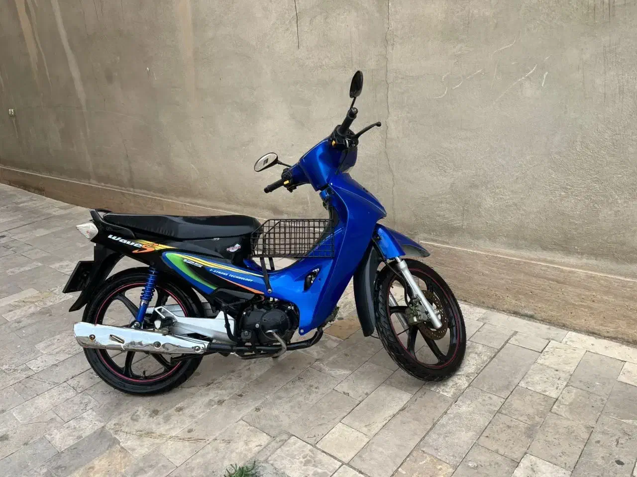 موتور ویو ۹۴ بامدارک و سند ۸۲ تاکار|موتورسیکلت|ساوه, |دیوار