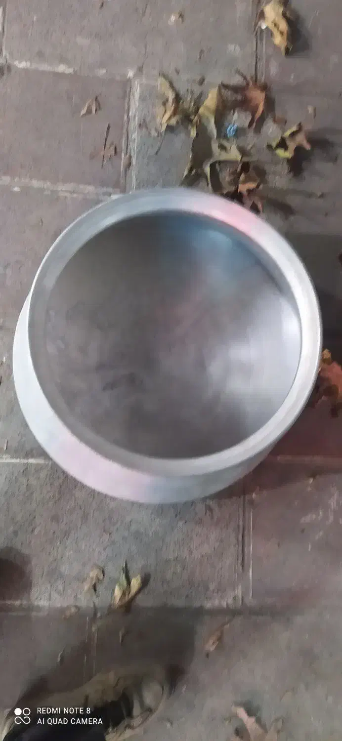 قابلمه روی یک من|ظروف پخت‌وپز|گرگان, |دیوار