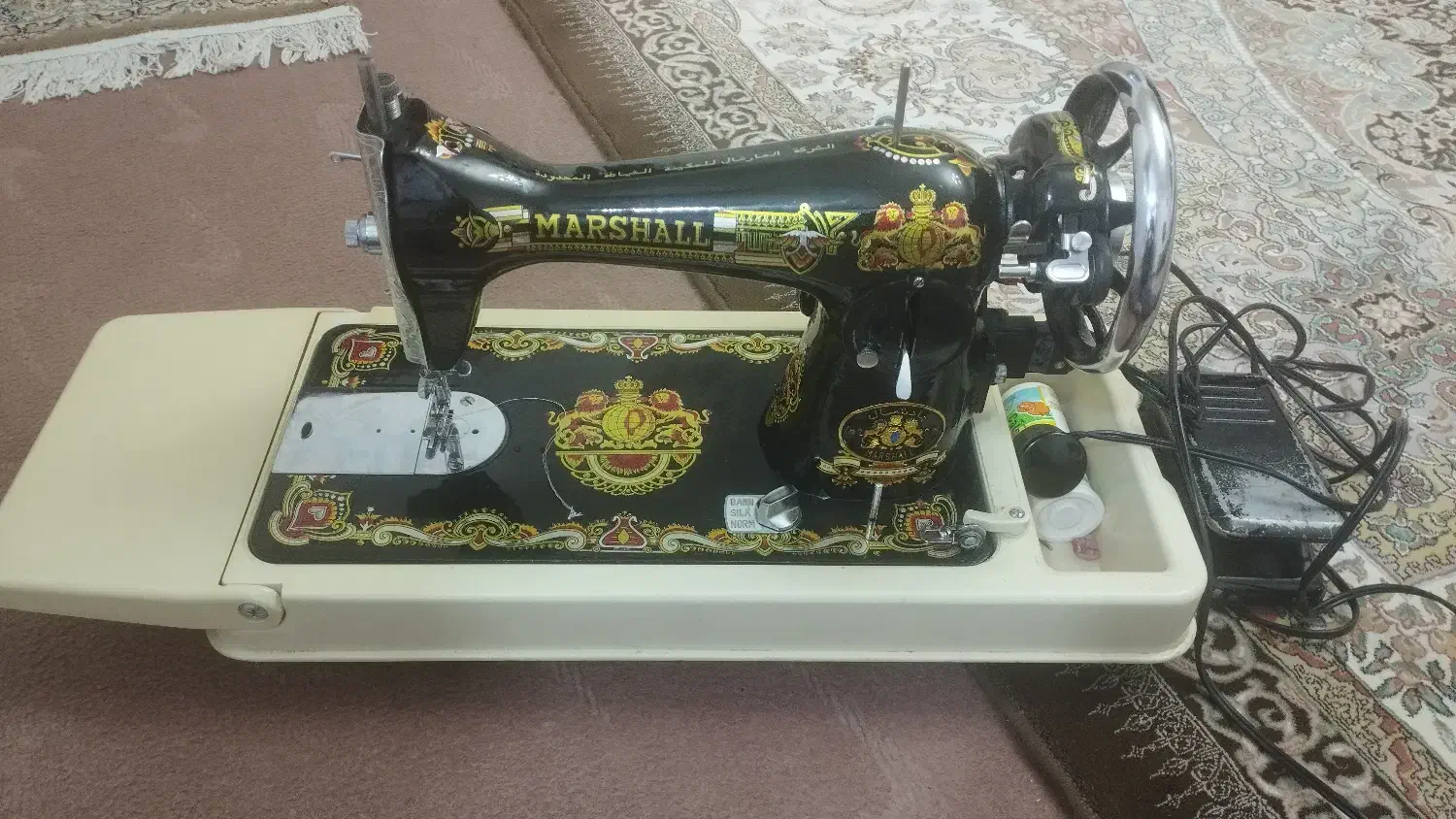 چرخ خیاطی ژانومه|چرخ خیاطی و ریسندگی|تبریز, |دیوار