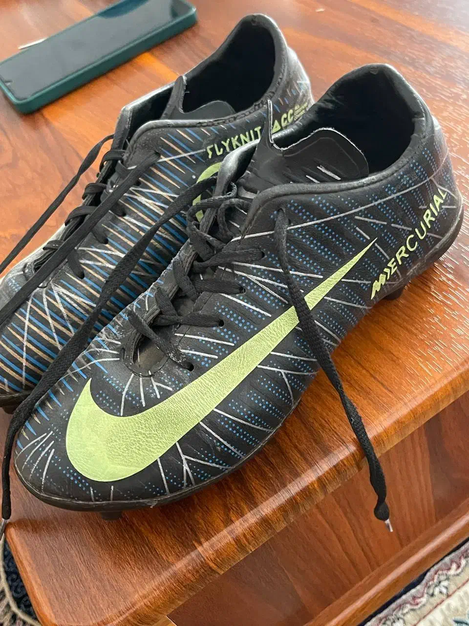 کفش چمن|تجهیزات ورزشی|کاشمر, |دیوار