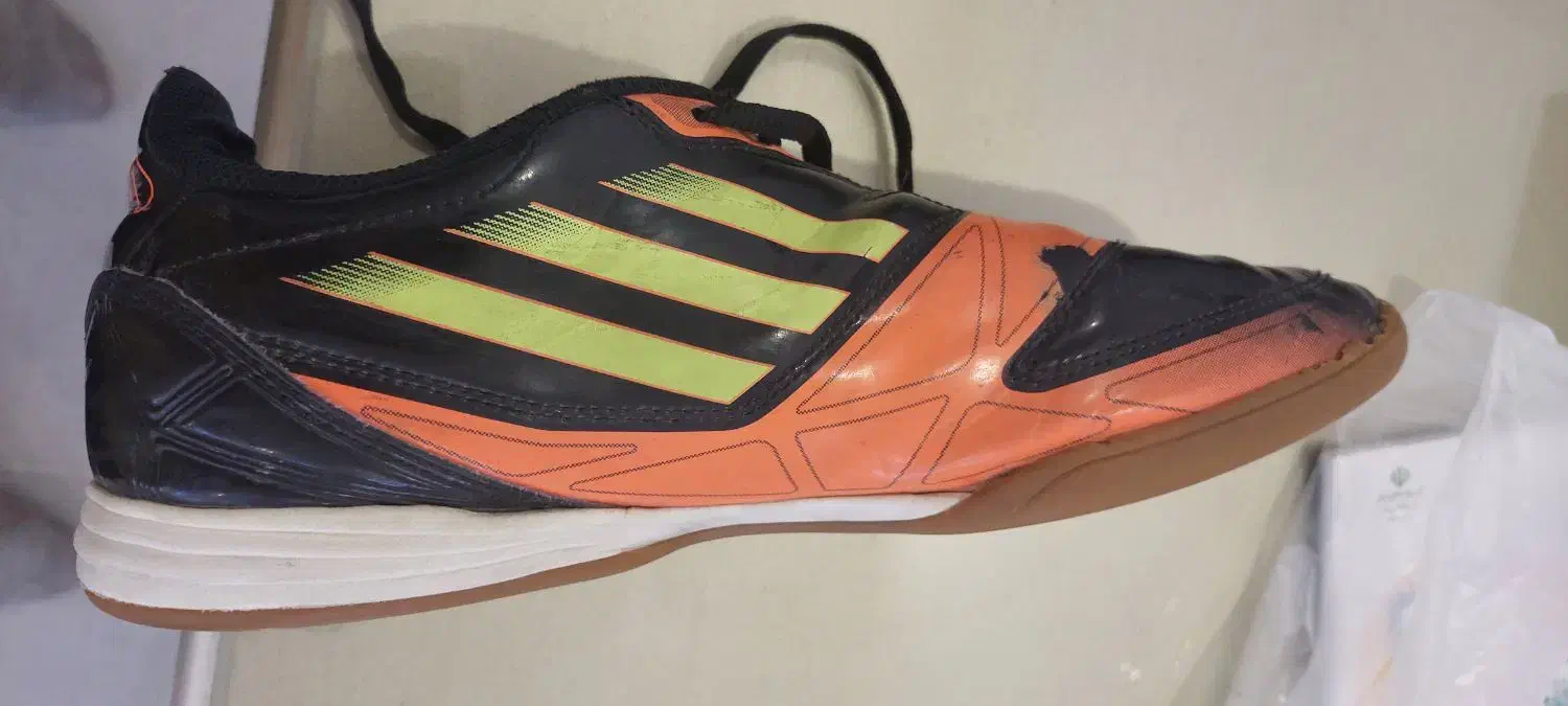 کفش فوتسال مردانه adidas|کیف، کفش، کمربند|قم, هنرستان|دیوار