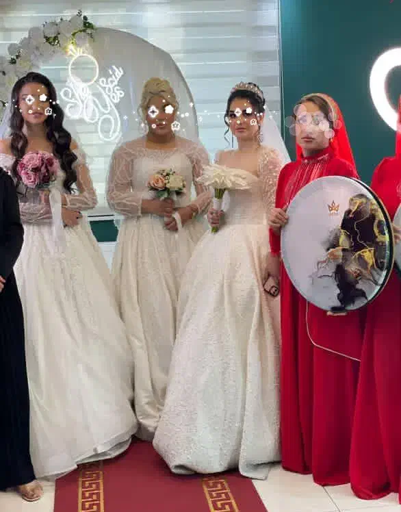 مجلسی|لباس|شهریار, شهریار|دیوار