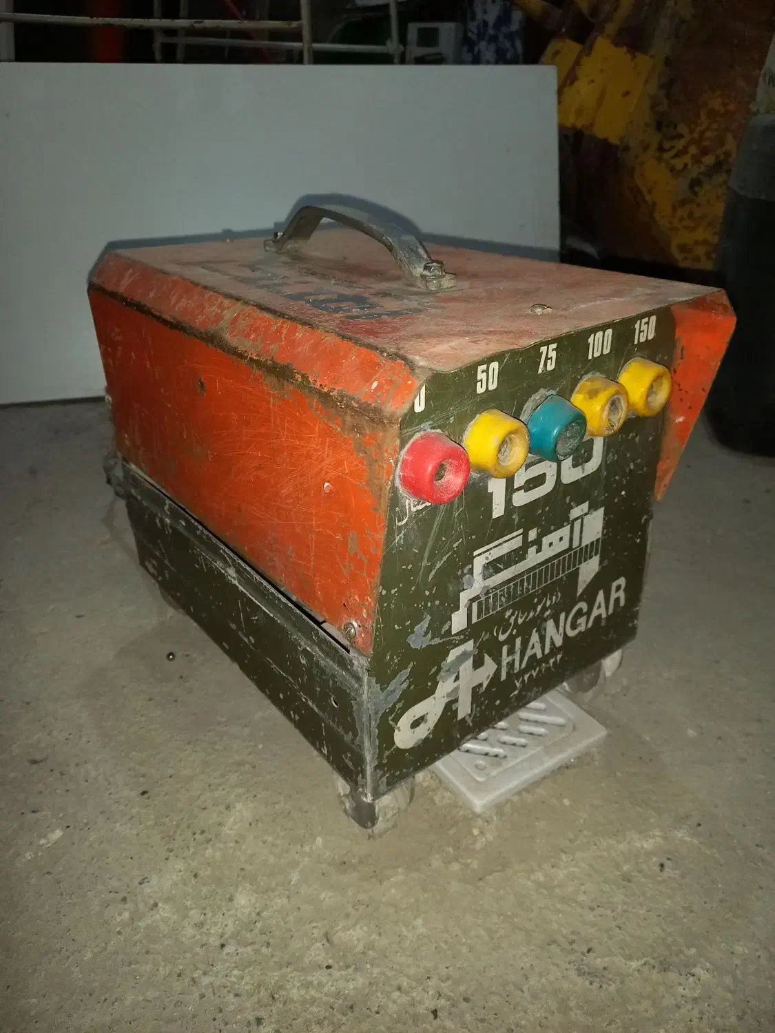 ترانس جوشکاری|ابزارآلات|اندیشه, اندیشه فاز ۳|دیوار