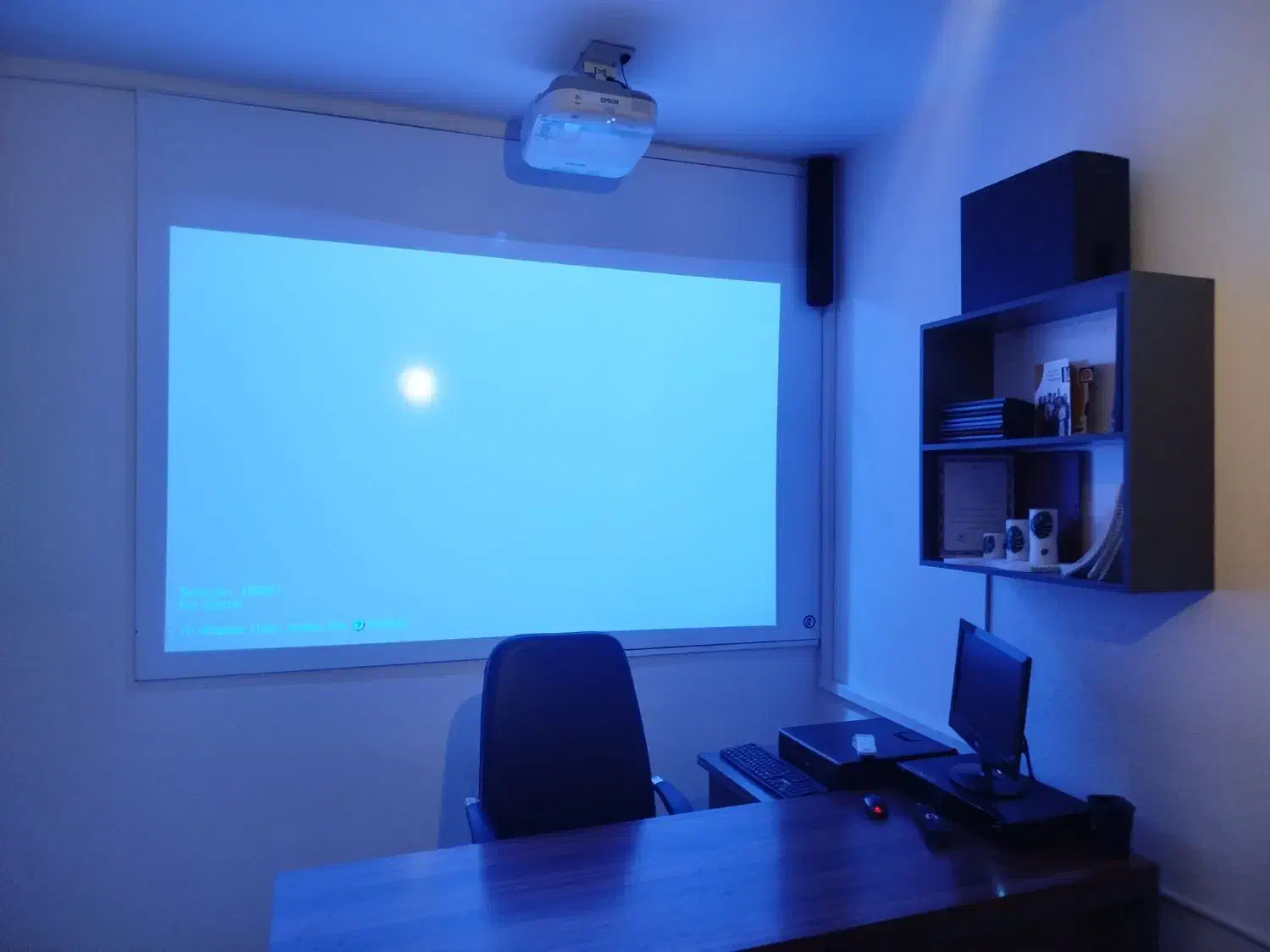 اجاره اتاق آموزش،کنفرانس،ورکشاپ|اجارهٔ کوتاهمدت دفتر کار و فضای آموزشی|مشهد, ده دی|دیوار