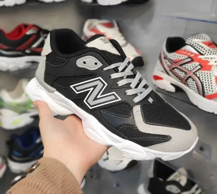 حراج حراج انواع کوش ژیر قیمت کل بازارهزرانتراز همه|کیف، کفش، کمربند|مریوان, |دیوار