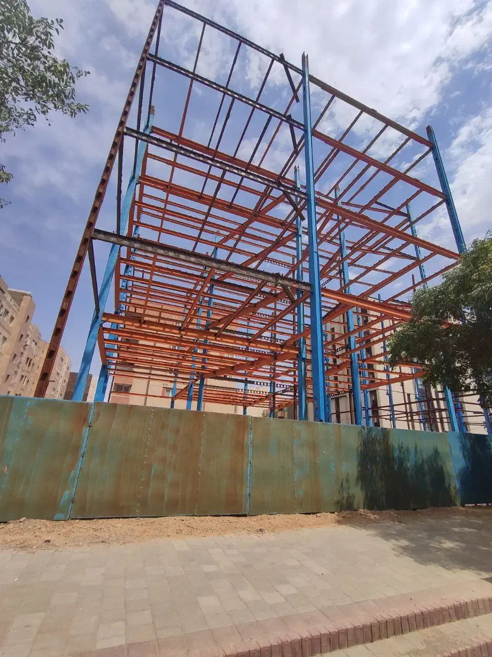 جوشکاری اسکلت فلزی تضمینی|خدمات پیشه و مهارت|قوچان, |دیوار