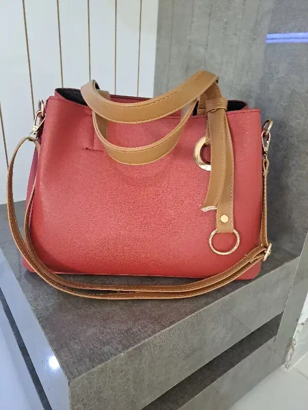 دو عدد کیف زنانه|کیف، کفش، کمربند|شیراز, رکن‌آباد|دیوار