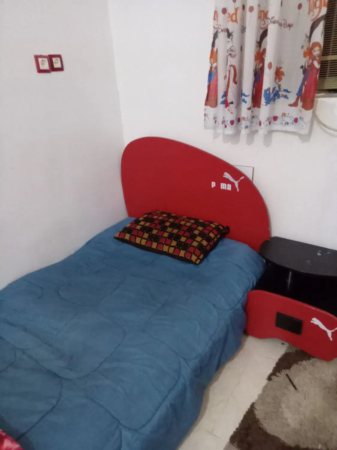 دوعدد تخت خواب یک نفره سرویس کامل|تخت و سرویس خواب|میناب, |دیوار