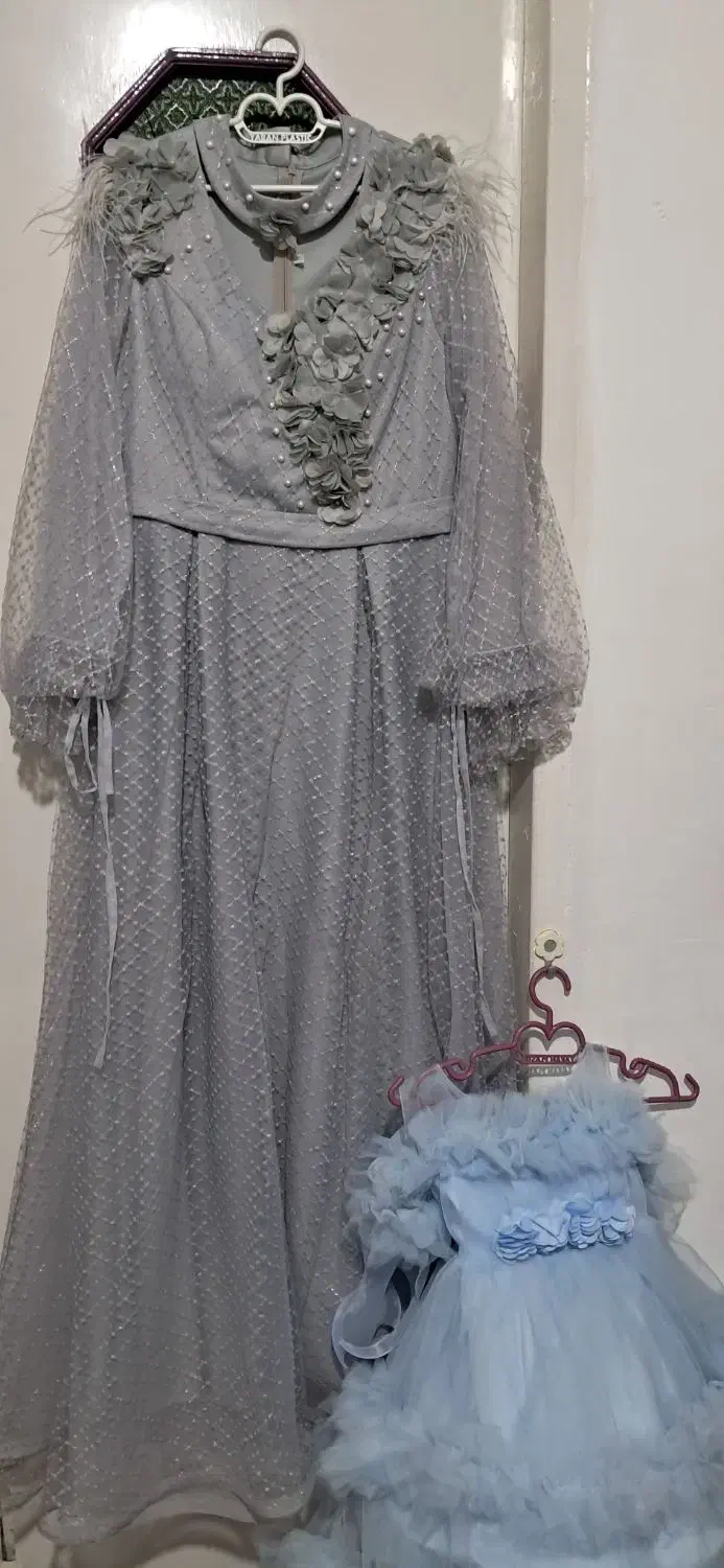 لباس مجلسی|لباس|اقبالیه, |دیوار