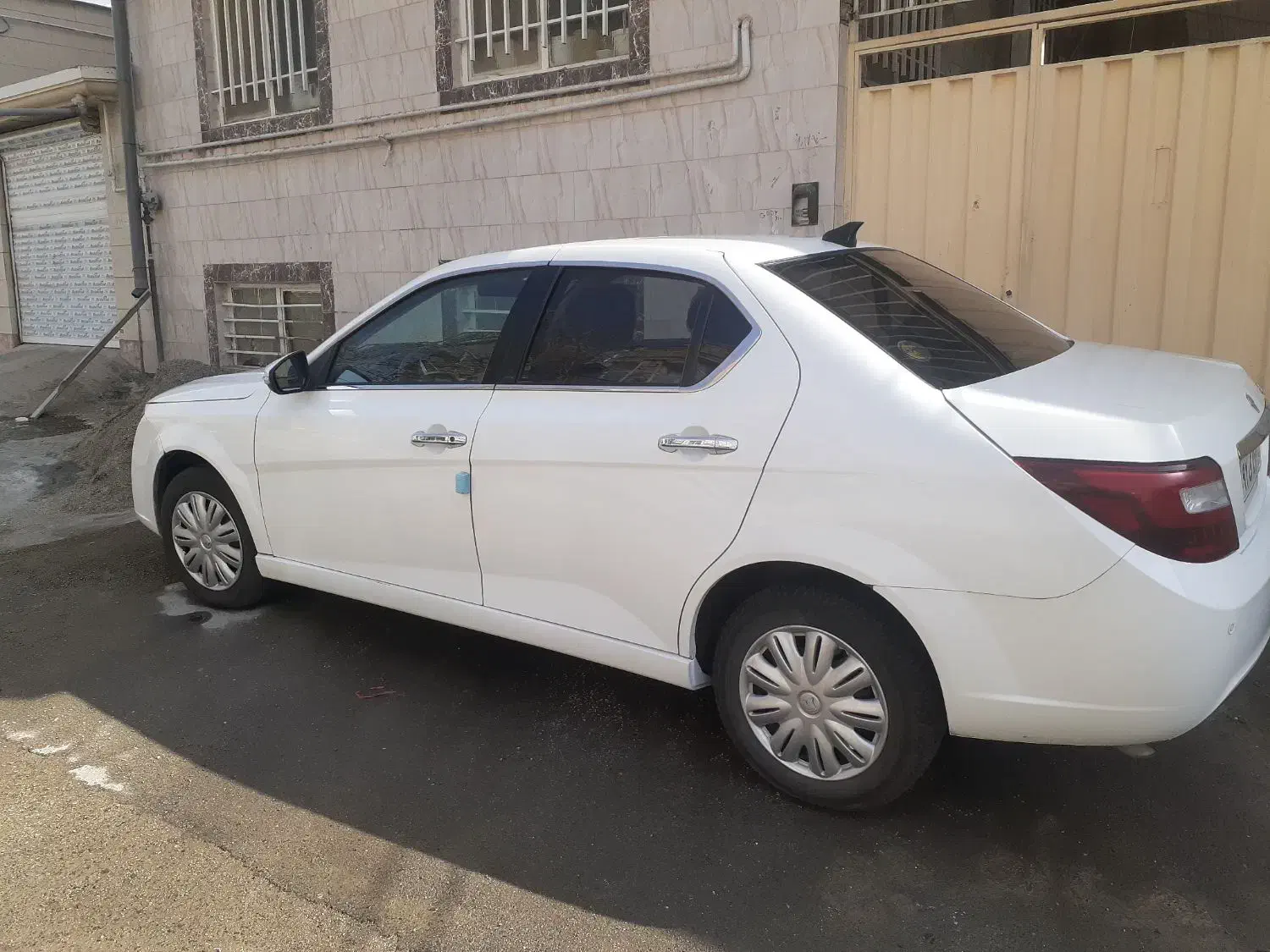 دنا پلاس|خودرو سواری و وانت|هشتگرد, سیف آباد|دیوار