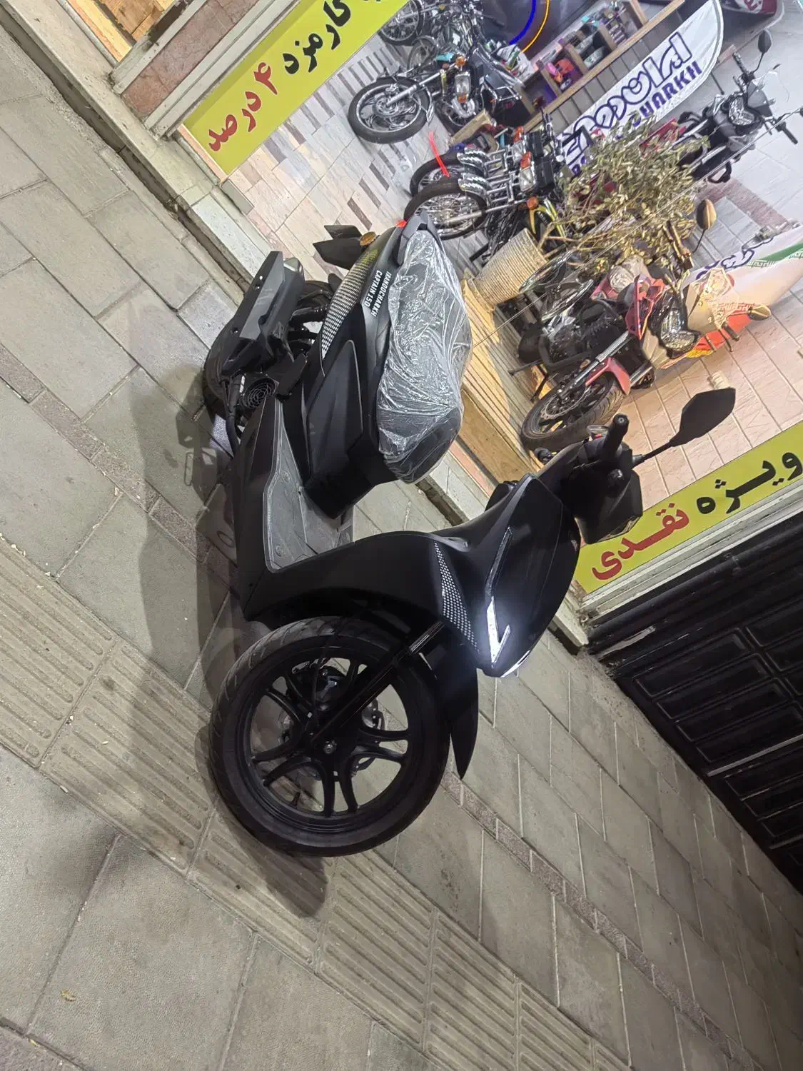 کلیک واریو ایروکس کاپیتان|موتورسیکلت|تهران, صد دستگاه|دیوار