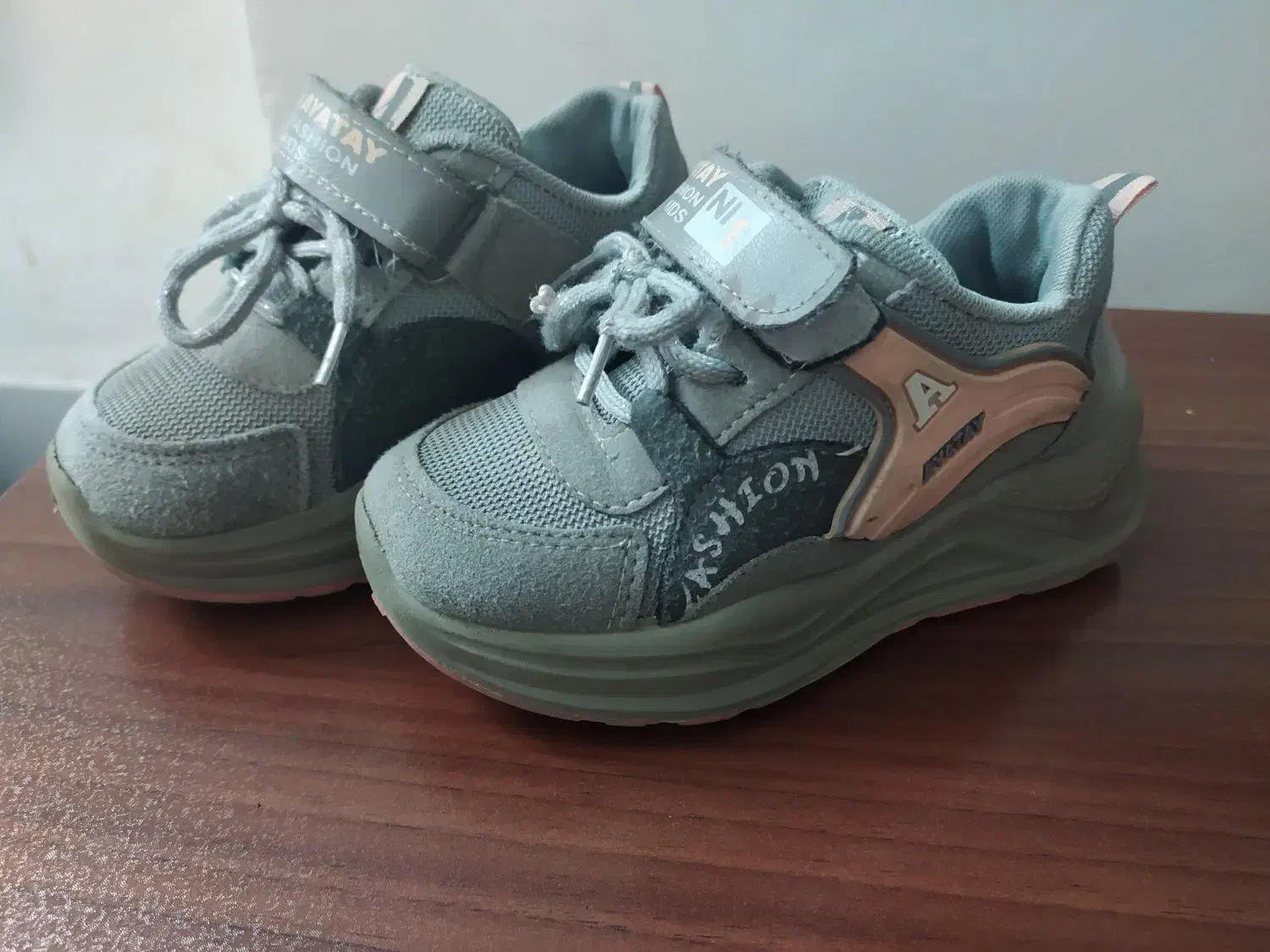 کفش|کفش و لباس بچه|مشهد, نکاح|دیوار