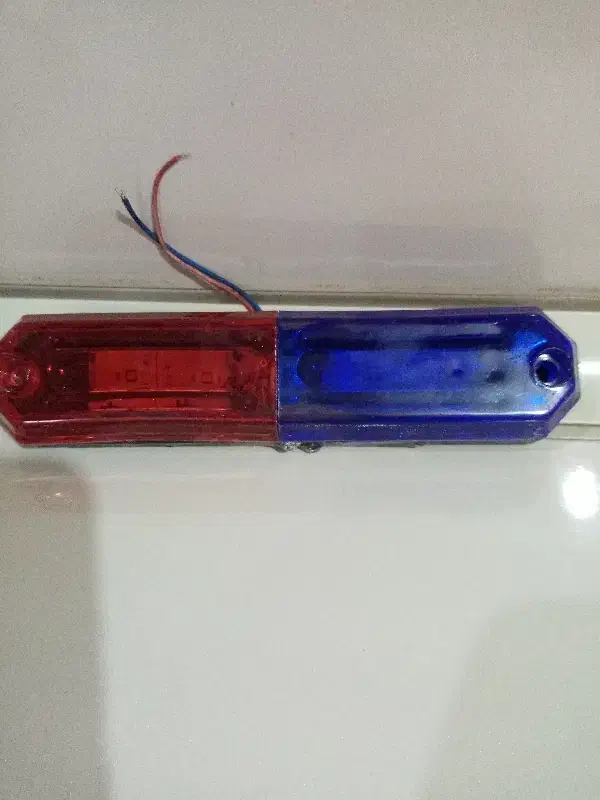 چراغ پلیسی|لامپ و چراغ|بناب, |دیوار