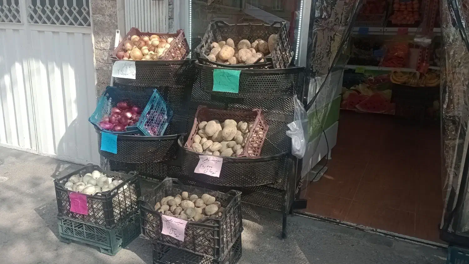 فروش کلیه قفسه ترازو تابلو سایه بان و..مغازه میوه|فروشگاه و مغازه|اردبیل, |دیوار