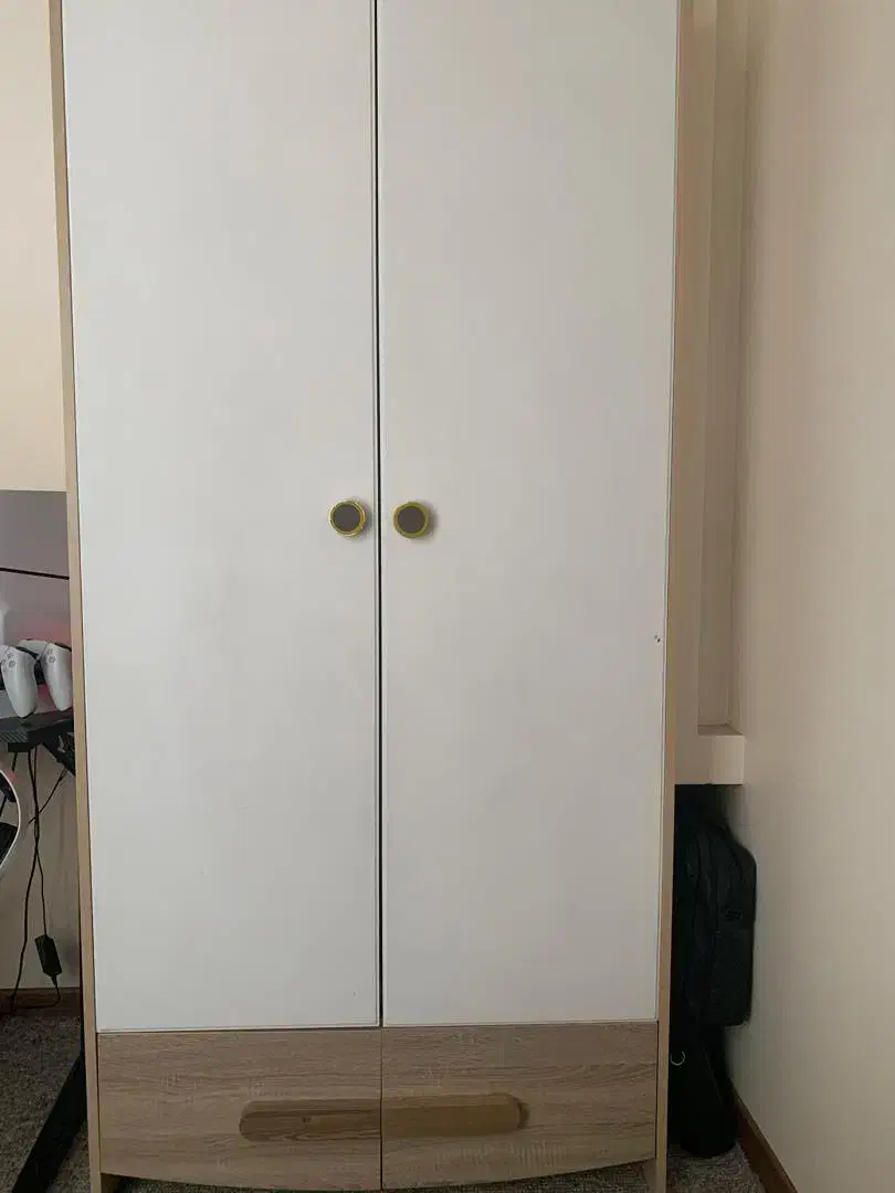 تخت خواب کمد میز تحریر و درابر|تخت و سرویس خواب|ماهدشت, |دیوار