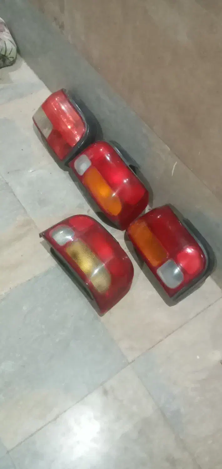 چراغ خطر پراید وچراغ جلو پیکان|قطعات یدکی و لوازم جانبی|قم, پردیسان|دیوار