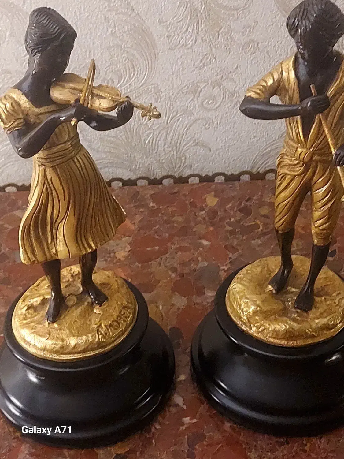 یکجفت مجسمه برنز زن ومرد به ارتفاع ۳۰|مجسمه، تندیس، ماکت|تهران, قلهک|دیوار