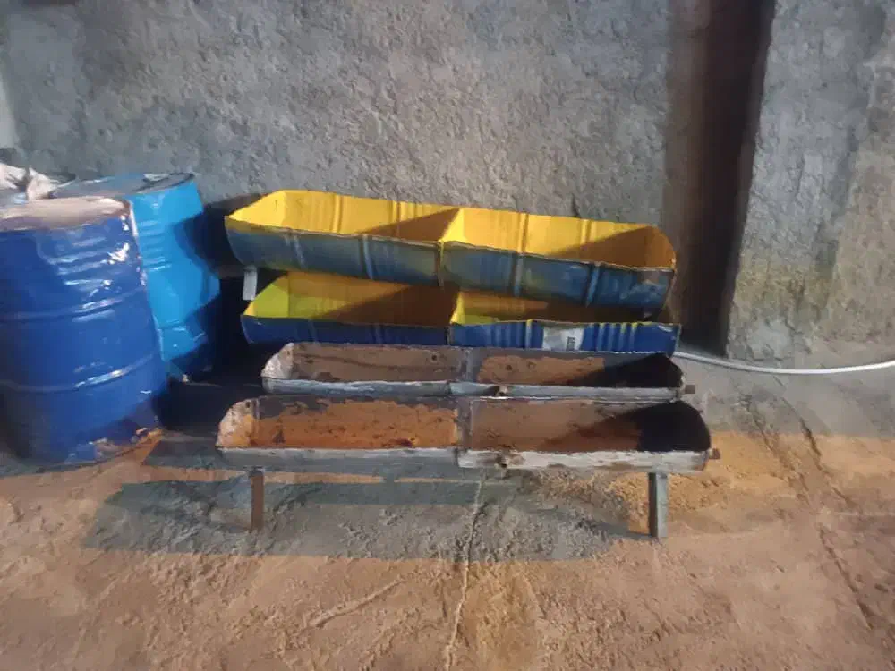 آخوره آبگرم کنی .آخوره بشکه|لوازم جانبی حیوانات|فسا, |دیوار