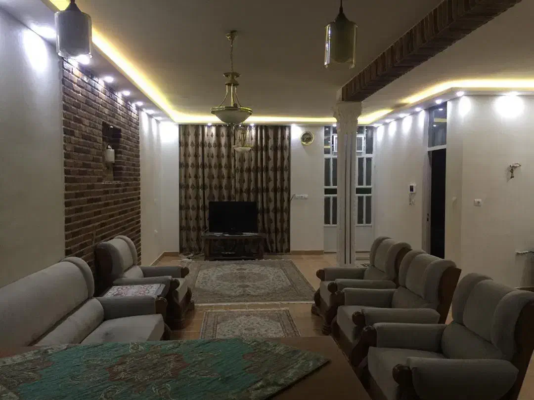 منزل مبله خانه مسافر شیک و بهداشتی|اجارهٔ کوتاه‌مدت آپارتمان و سوئیت|شیراز, فرگاز|دیوار