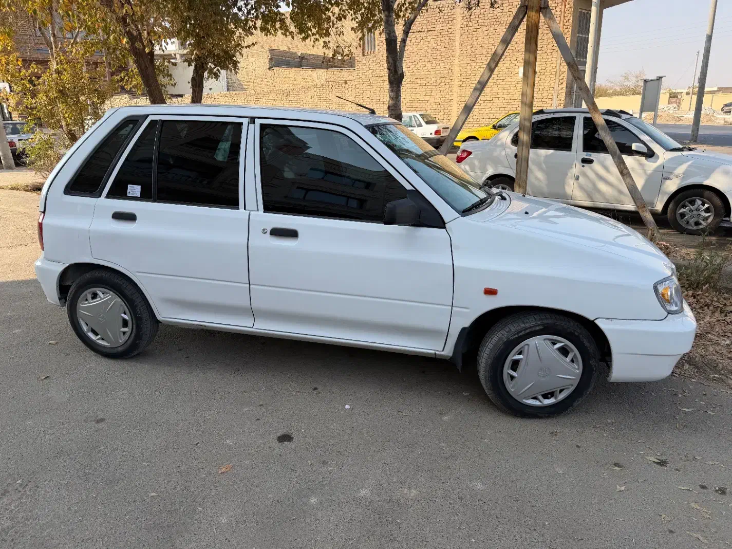 ۱۱۱مدل ۹۸در حد|خودرو سواری و وانت|کاشان, امیرکبیر|دیوار