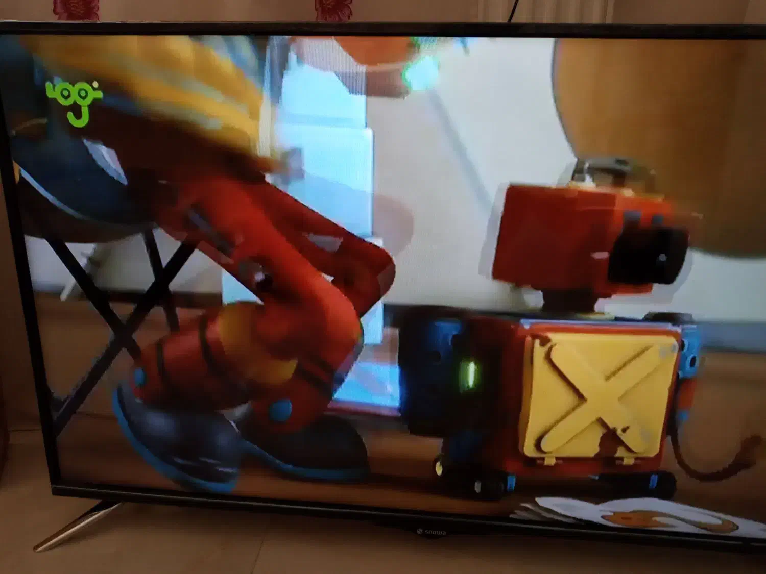 تلویزیون اسنوا|تلویزیون و پروژکتور|کرج, منطقه ویژه اقتصادی پیام|دیوار