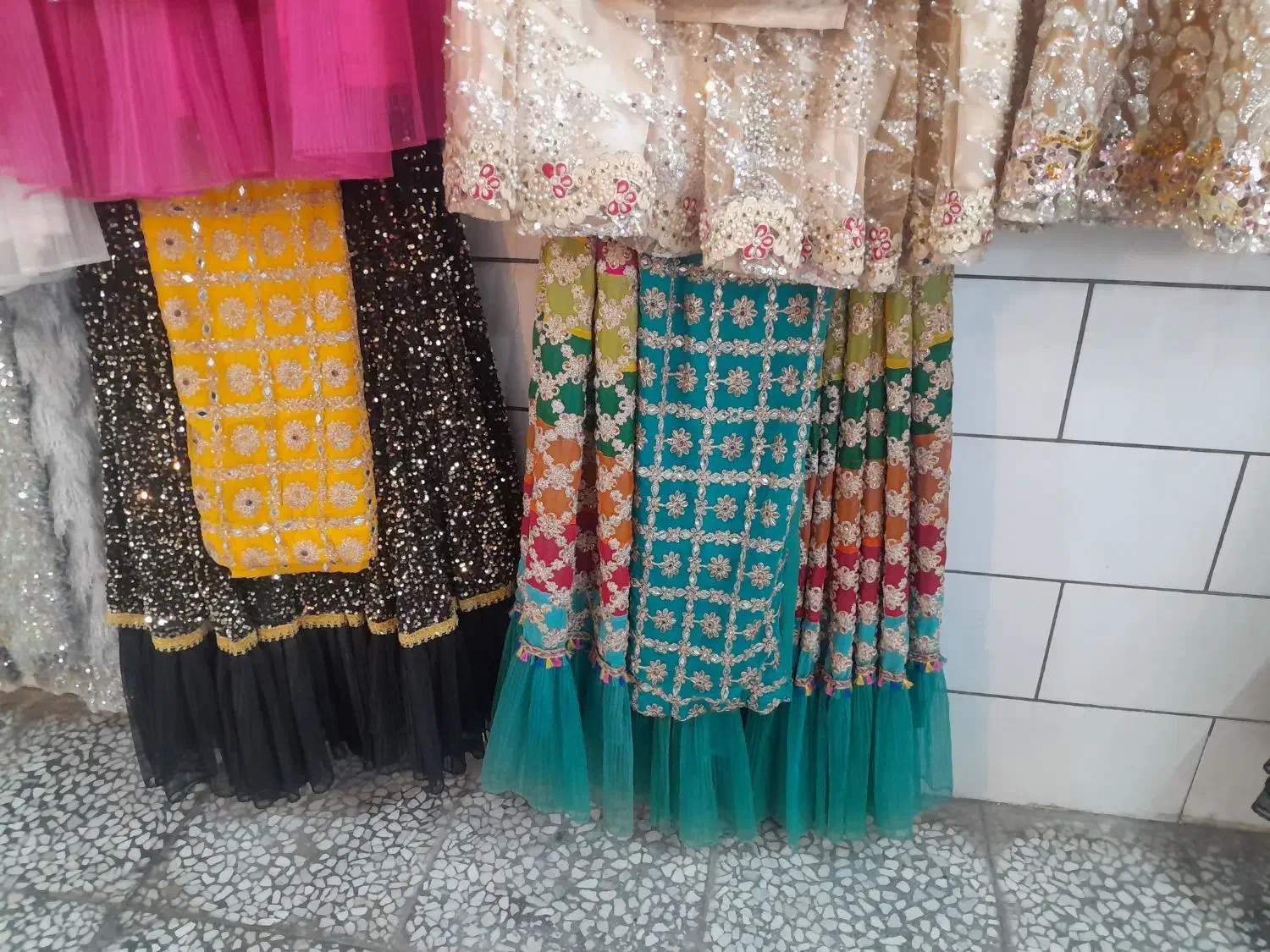 لباس محلی|لباس|فسا, |دیوار