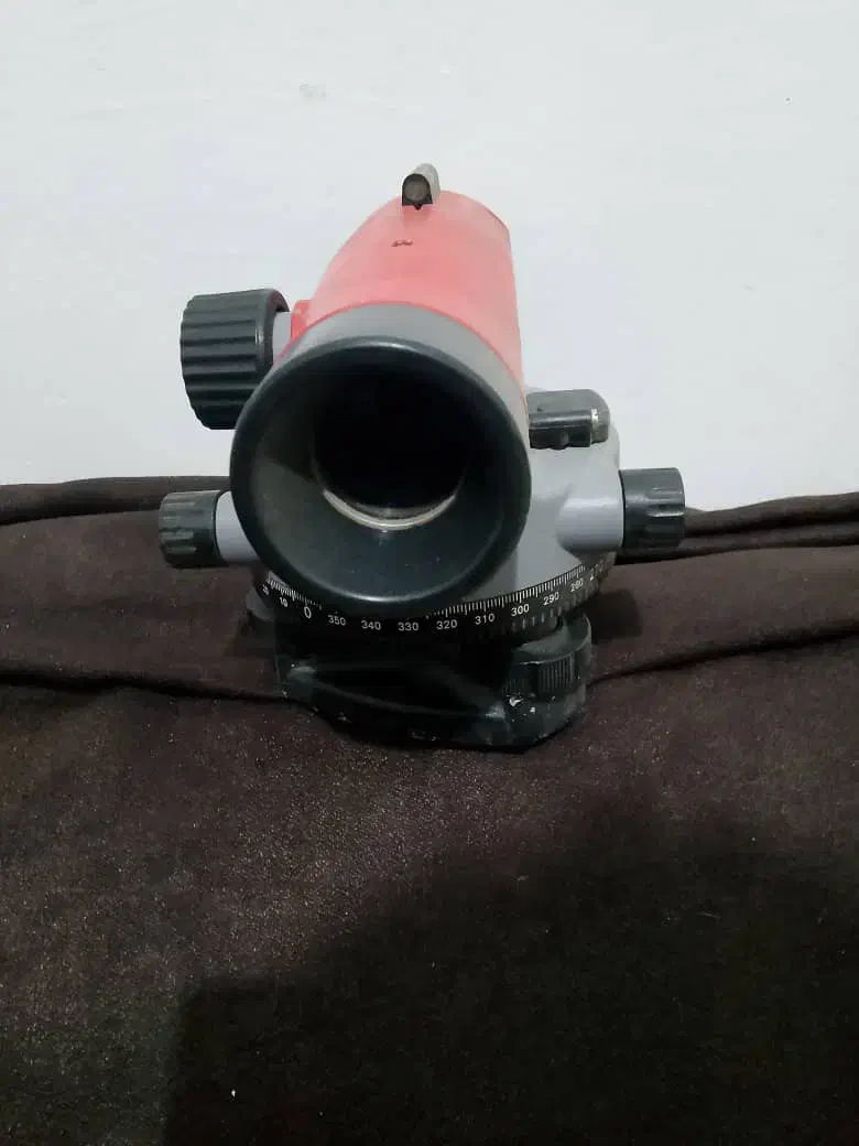 ترازیاب نقشه برداری پنتاکس|مصالح و تجهیزات ساختمان|رامسر, |دیوار