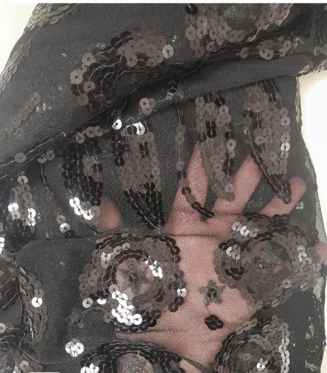 سه متر پارچه مجلسی فقط ۶۰۰ تومن|لوازم خیاطی و بافتنی|چناران, |دیوار