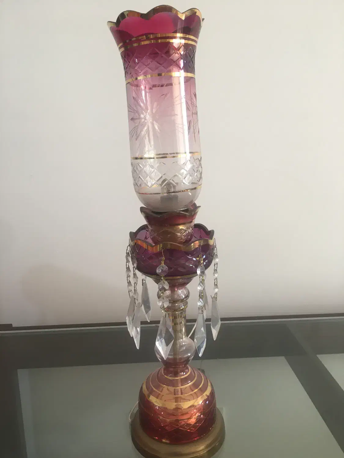 لاله تراش رنگ شرابی بنفش|لامپ و چراغ|شیراز, شهرک گلستان شمالی|دیوار