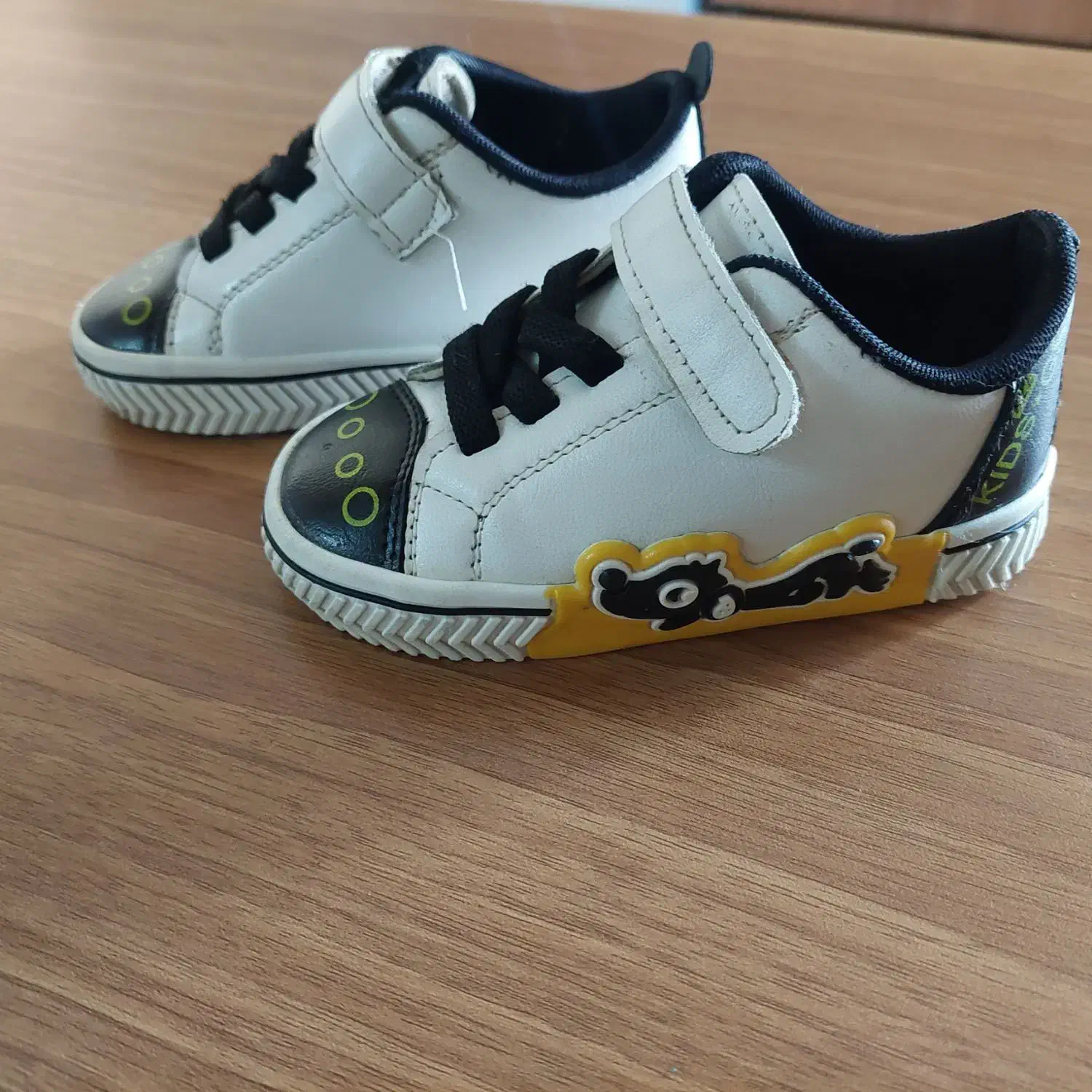 کفش بچگانه|کفش و لباس بچه|کرمانشاه, |دیوار